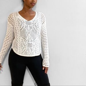 ⚡️Sale⚡️⭐️Jeanne Pierre crochet white and silver sweater